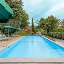 2 Bedroom Stunning Apartment In Barga