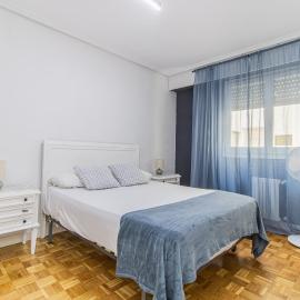 Your Large Family Apartment in Zaragoza