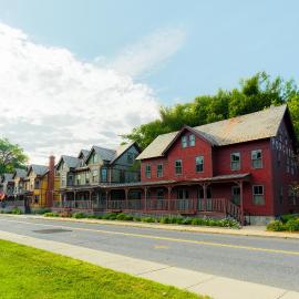 The Porches Inn at Mass MoCA، فندق في نورث آدمز
