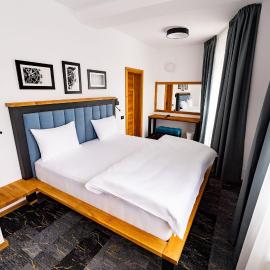HOW Boutique and Hotel