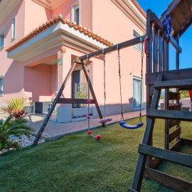 Sunny Caparica House