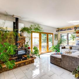 Trail Access, Hot Tub: Lakefront Boulder Retreat!, hotel in Boulder