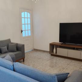 Casa no Centro de São Roque - SP