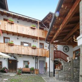 Gorgeous Apartment In Loc Priola Di Sutrio