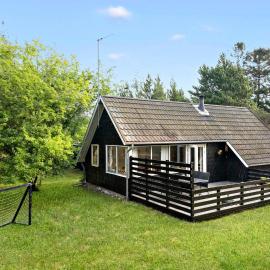 3 Bedroom Lovely Home In Sjællands Odde