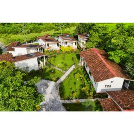 Musafir Jungle Resort, hotel di Jyoti Gaon