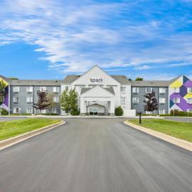 Spark By Hilton Traverse City, hotel in Traverse City