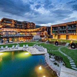 SONNENBERG Panorama Dolomites Wellbeing, hotel u gradu Maranca
