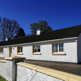 Charlie's House Relaxing Farmhouse near Letterkenny, hotel v destinácii Letterkenny