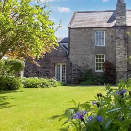 Millhouse Cottage, hotel in Bamburgh