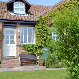 Apple Tree Cottage - E1800