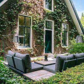 B&B Cosy Woods - stijlvolle suites aan het bos!, Hotel in Rhenen