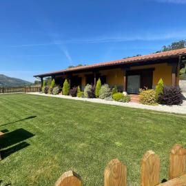 Apartamentos Fuente La Pipa, hotel Avínban