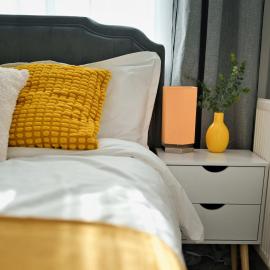 Comfort Lettings - 4 bedroom, 8 Beds & 2 Free Parking, Garden, Family and Workers Friendly