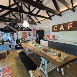 Detached Barn farmstay activities, Hotel in Hertford