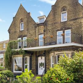 Sefton House Apartment, hotelli kohteessa Ilkley