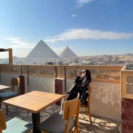 Cheristo pyramids view inn