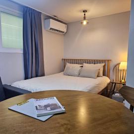 HWAGOK HAM STAY, Hongdae 20 minute, hotell Soulis