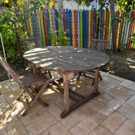 Appartement confortable avec jardin, hôtel à Nouméa