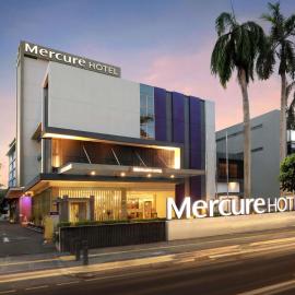 Mercure Jakarta Cikini، فندق في جاكرتا