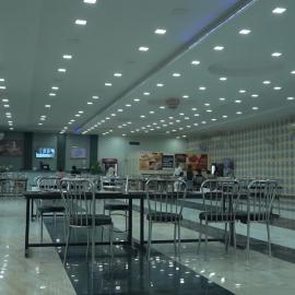 Hotel Holiday Fun Resort, hotel a Prāgpura