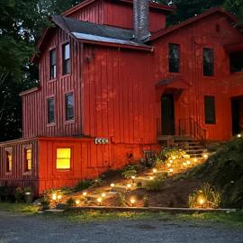 The Allen House، فندق في نورث آدمز