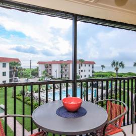 Island oasis - Beachfront condo on Sanibel Island - Sandalfoot 2C3