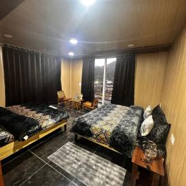 Glampfire Hotel and Cafe, hotel in Jispa