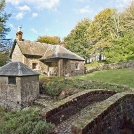 Gardener's Cottage-Uxt, hotel a Corsock