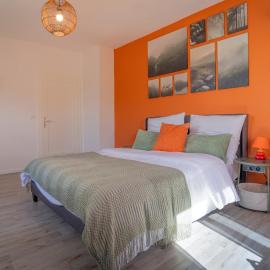 Das orange Haus in der Nähe Frankfurt, hotel in Karlstein am Main