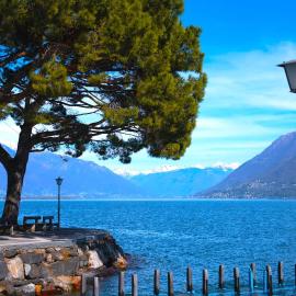 Rivalago - Lake front apartment on Lake Promenade, hotell i Brissago