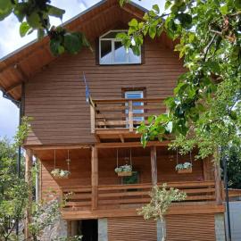Svyat House, hotelli kohteessa Khashchovanoye