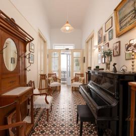 Marys Central Beachside Mansion