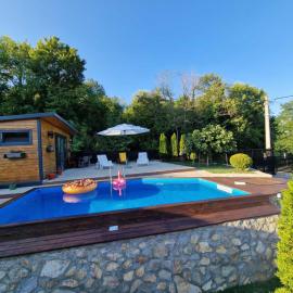 Vikendica Blagojević Čačak, hotel u Čačku