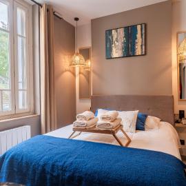 Résidence Saint-Louis - Appart'Hôtel tout-équipé, hotel a Cholet