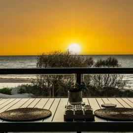 Beach Stayz Semaphore Upstairs Two Bedroom Apartment