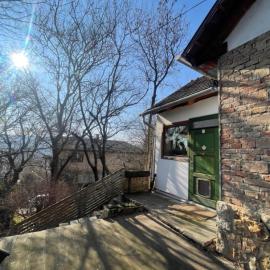 Rustic Cottage & Garden Retreat on Budapest Hilltop