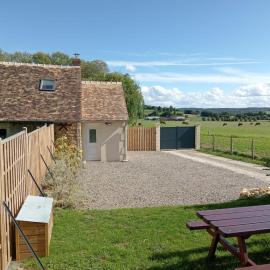 Chez Elise et Margot, Hotel in Saint-Cosme-en-Vairais