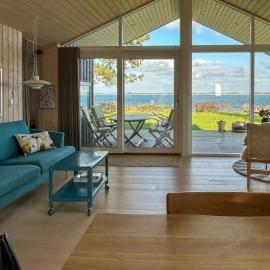 Beachfront Holiday Home Near Dalby Bay