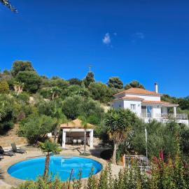Vrisoules Tapia Poolvilla, hotel in Methoni
