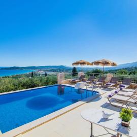 Villa Chrysso Horio 2 by Villa Plus, hotel a Khartáta
