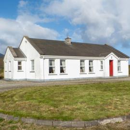 3 Bed in Achill Island oc-ii06848, hotel Doogortban