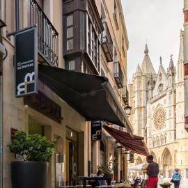 Hostal Albany, hotel a Lleó