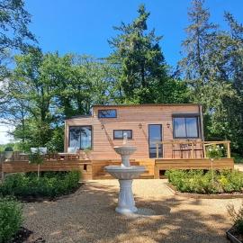 Le P'Tiny d'Aliénor - Tiny house, hotelli kohteessa Rouez