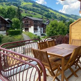Superb 3 room next to the chairlift in Arêches – hotel w mieście Arêches