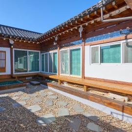 Andong Hanok Stay Traditonal House 안동별장, Hotel in Andong-yŏk