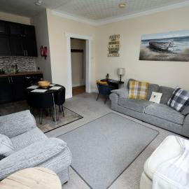 Troon - Coastal Getaway
