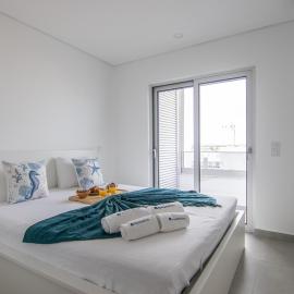 Flat with Balcony near Casino by HostWise, hotel in Monte Gordo