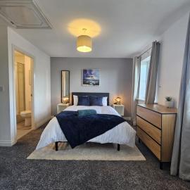 Stunning Contractor home, Company workers WLC, Netflix