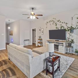 2 Bedroom Home in Lake Charles, hotel in Lake Charles